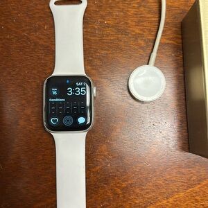 Apple Watch Series 6- 42mm